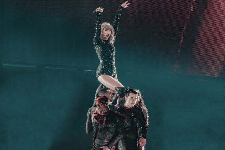 LIVE REVIEW: Taylor’s Reputation Soars In Mercedes-Benz Stadium