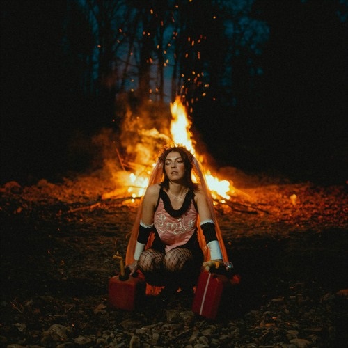Anna Shoemaker ignites a few sparks on ‘Everything is Fine (I’m Only on Fire)’