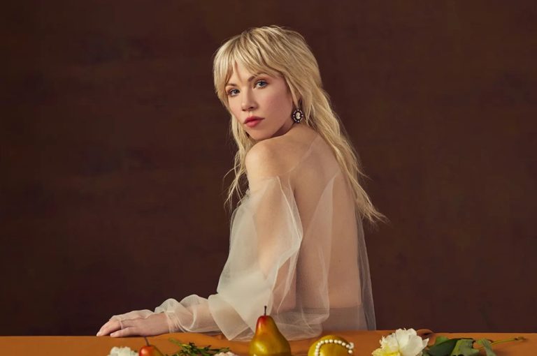 Carly Rae Jepsen gives mixed signals with “The Loneliest Time”