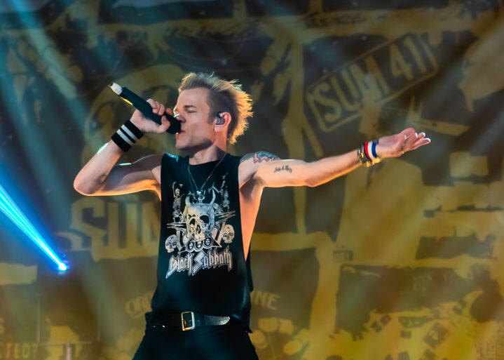 Sum 41 takes stage in Atlanta for final time