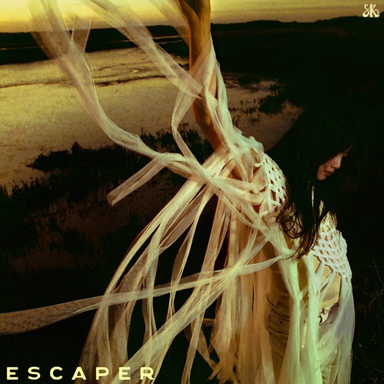 Sarah Kinsley to release debut album ‘Escaper’ on Sept. 6, announces The Escaper Tour