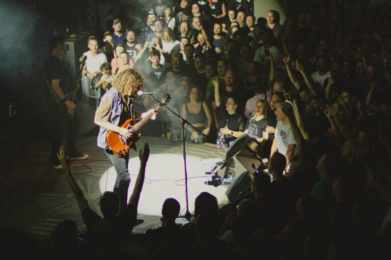 Wolfmother brings legendary rock and roll performance to Prague